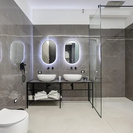 Nostos & 4* Szirakúza
