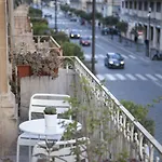 Nostos & Panzió Szirakúza
