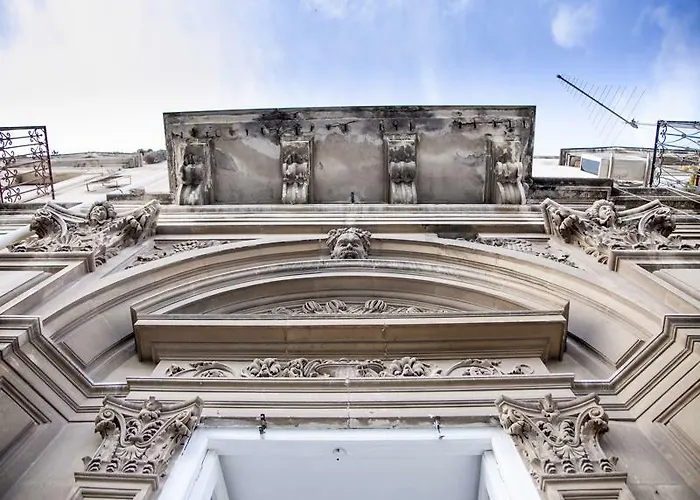 Nostos & ベッド・アンド・ブレックファスト シラクーサ